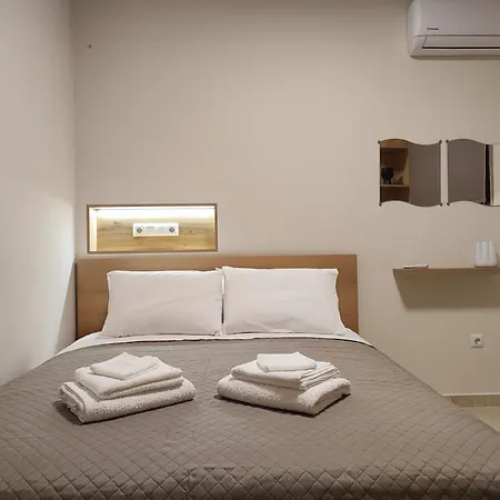 Niriides Apartments Porto Heli Room photo