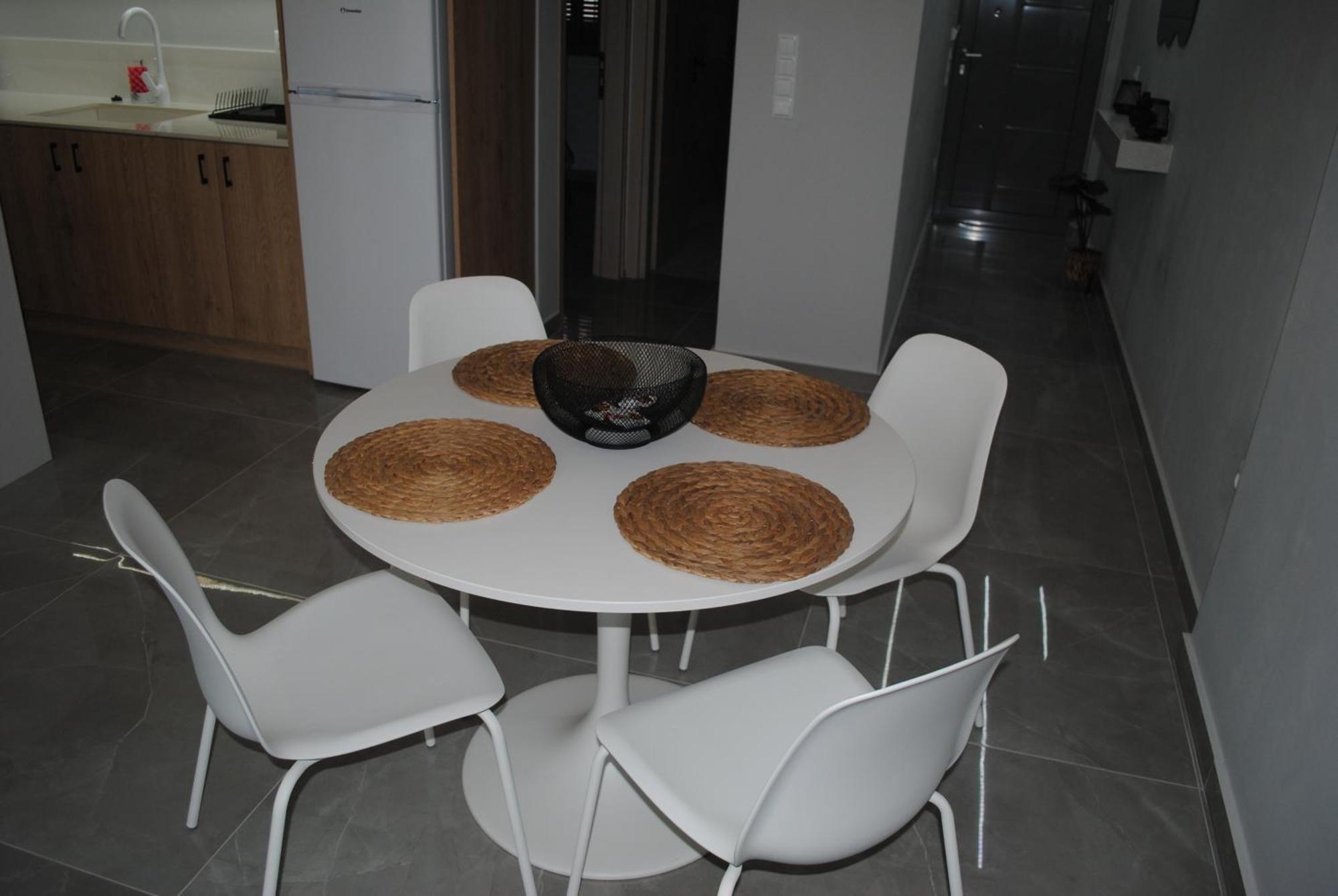Niriides Apartment *